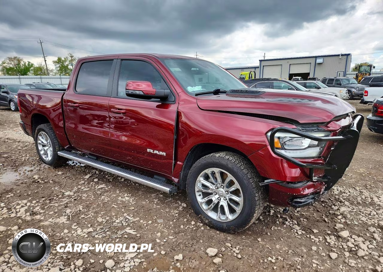 2023 Ram 1500 Laramie VIN:1C6SRFJT4PN621076 - 4