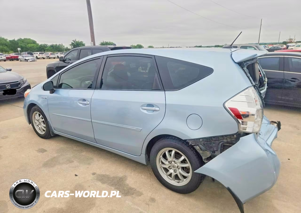 2013 Toyota Prius V Three VIN:JTDZN3EU2D3228981 - 2