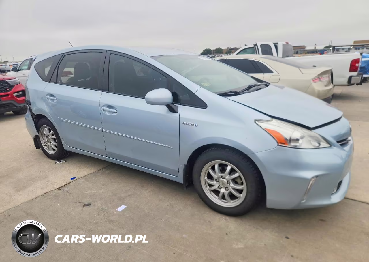 2013 Toyota Prius V Three VIN:JTDZN3EU2D3228981 - 4
