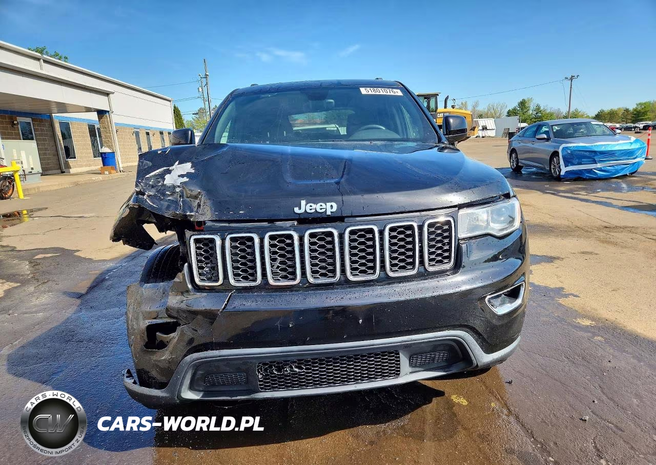2017 Jeep Grand Cherokee Laredo VIN:1C4RJFAGXHC634834 - 5