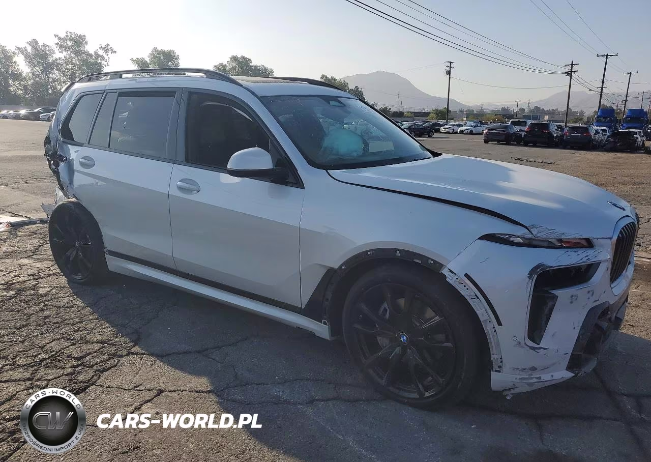 2023 BMW X7 xDrive40I VIN:5UX23EM03P9P31050 - 4