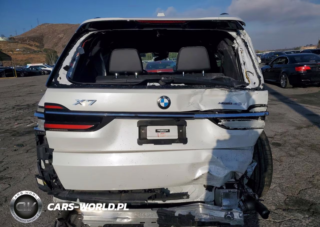 2023 BMW X7 xDrive40I VIN:5UX23EM03P9P31050 - 6