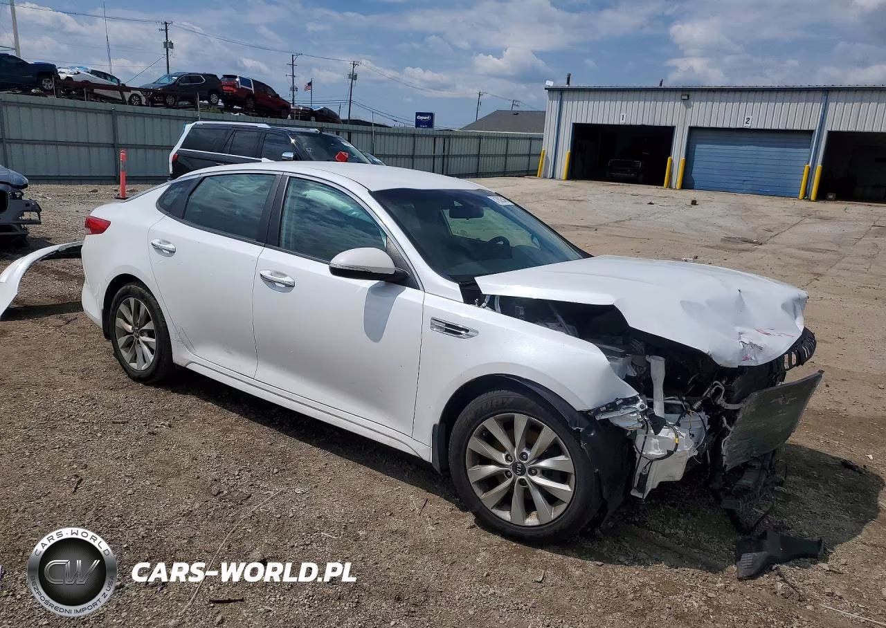 2018 Kia Optima Lx VIN:5XXGT4L35JG252572 - 4