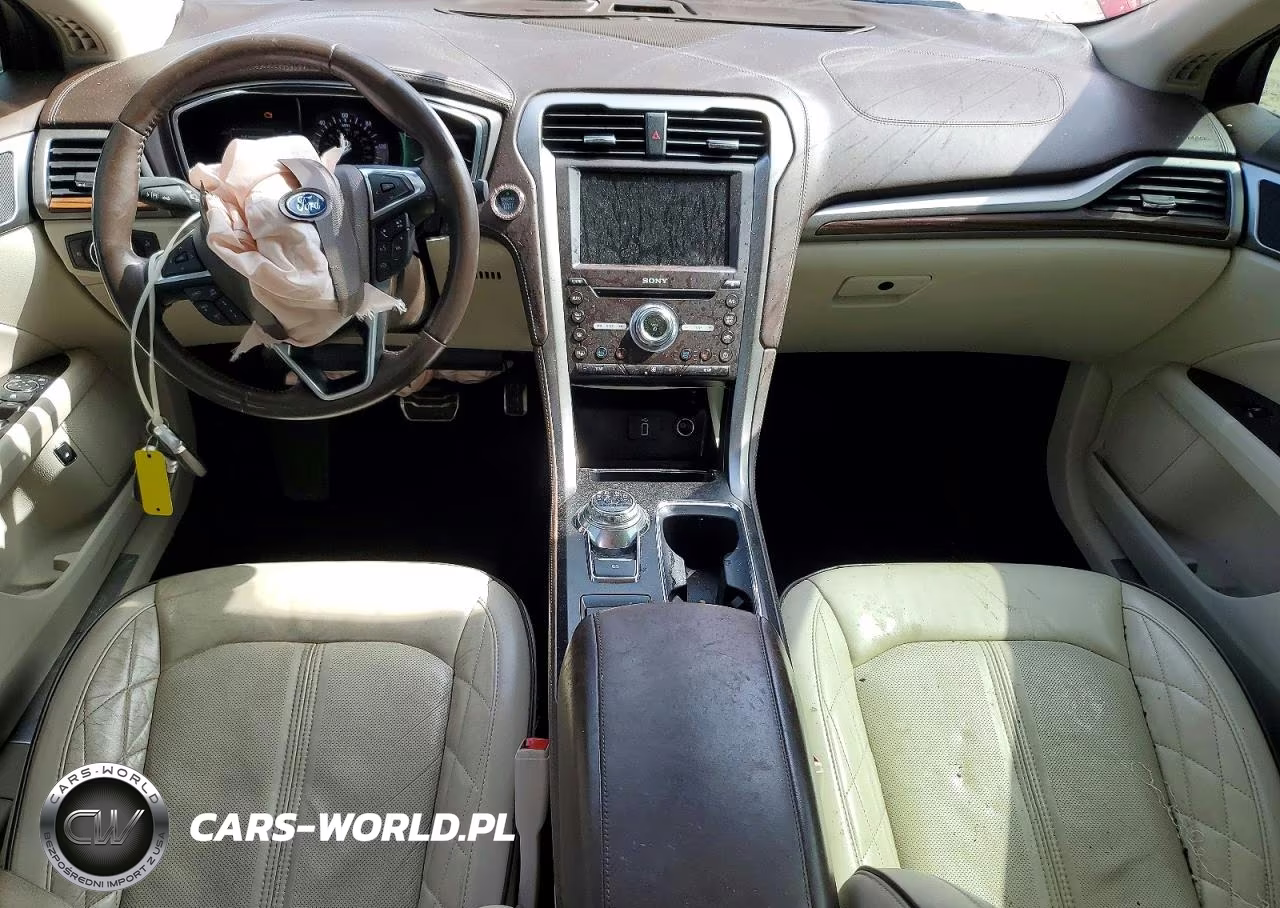 2018 Ford Fusion Titanium VIN:3FA6P0RU5JR119746 - 8