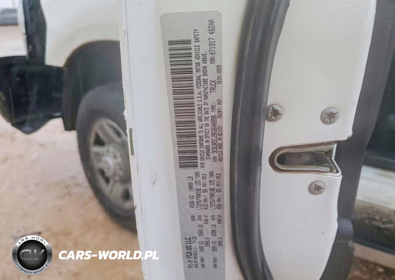 2019 Ram 2500 Tradesman VIN:3C6UR5CJ9KG640898 - 12
