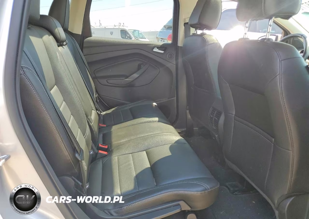 2016 Ford Escape Titanium VIN:1FMCU9J97GUB06348 - 11