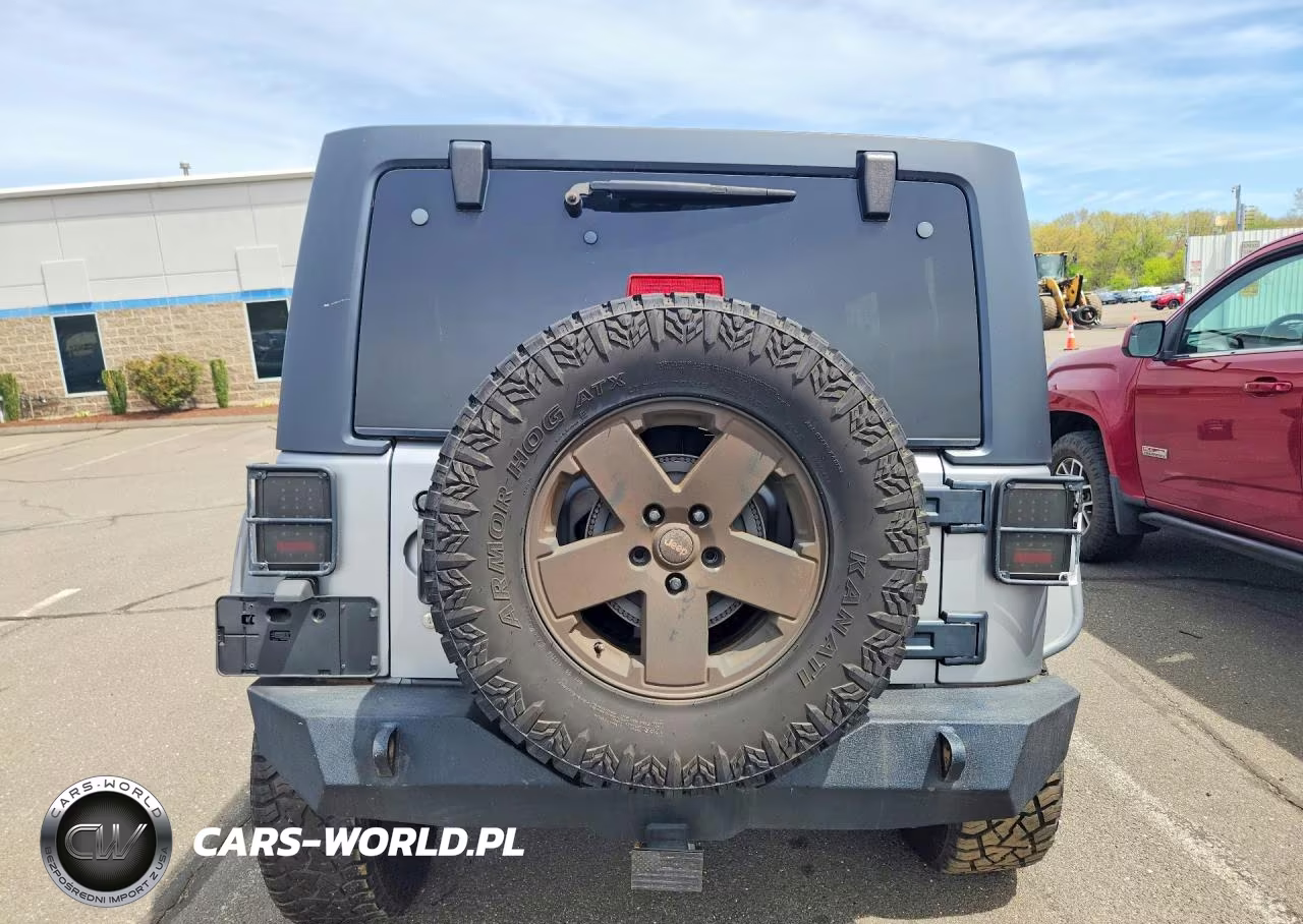 2017 Jeep Wrangler Unlimited Sport VIN:1C4HJWDG3HL670971 - 6