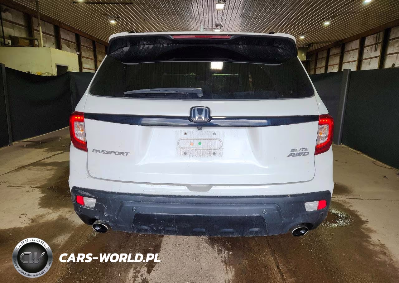 2021 Honda Passport Elite VIN:5FNYF8H06MB022774 - 6