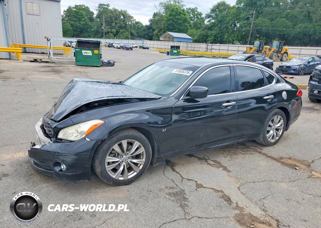 2014 Infiniti Q70 3.7