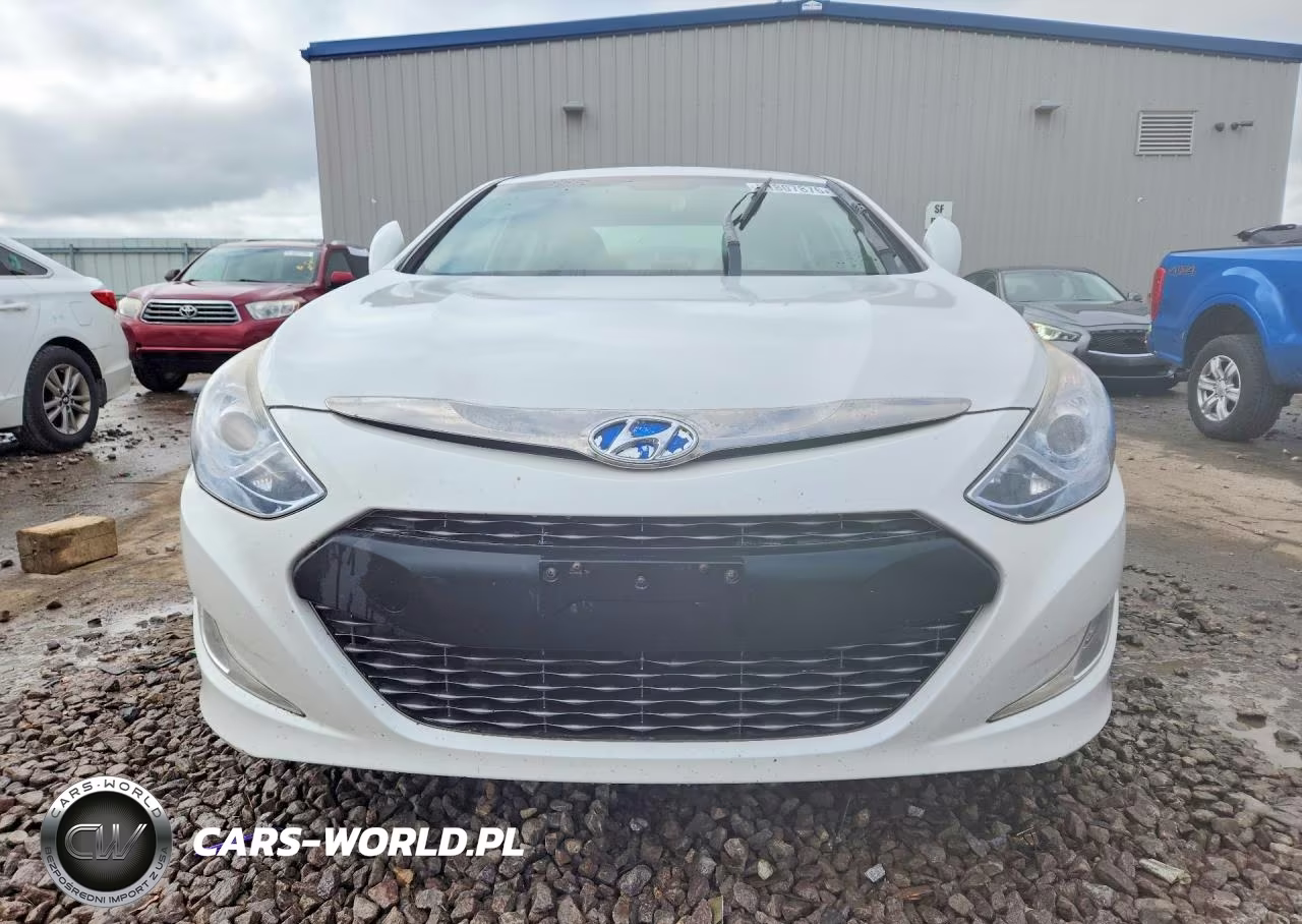 2012 Hyundai Sonata Hybrid VIN:KMHEC4A4XCA032938 - 5