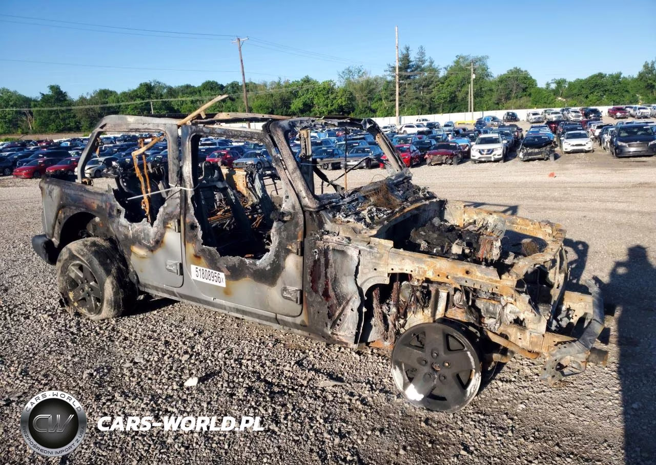 2018 Jeep Wrangler Unlimited Sport VIN:1C4HJXDG0JW163097 - 4