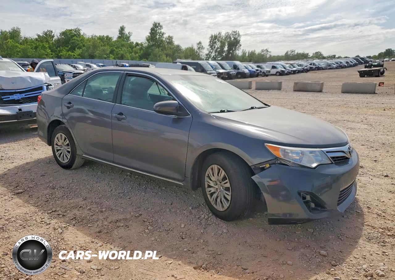2014 Toyota Camry Le VIN:4T4BF1FK6ER386690 - 4
