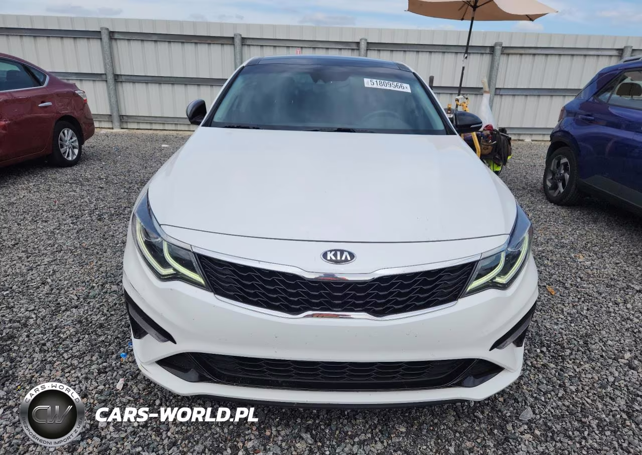 2020 Kia Optima Special Edition VIN:5XXGT4L33LG441921 - 5