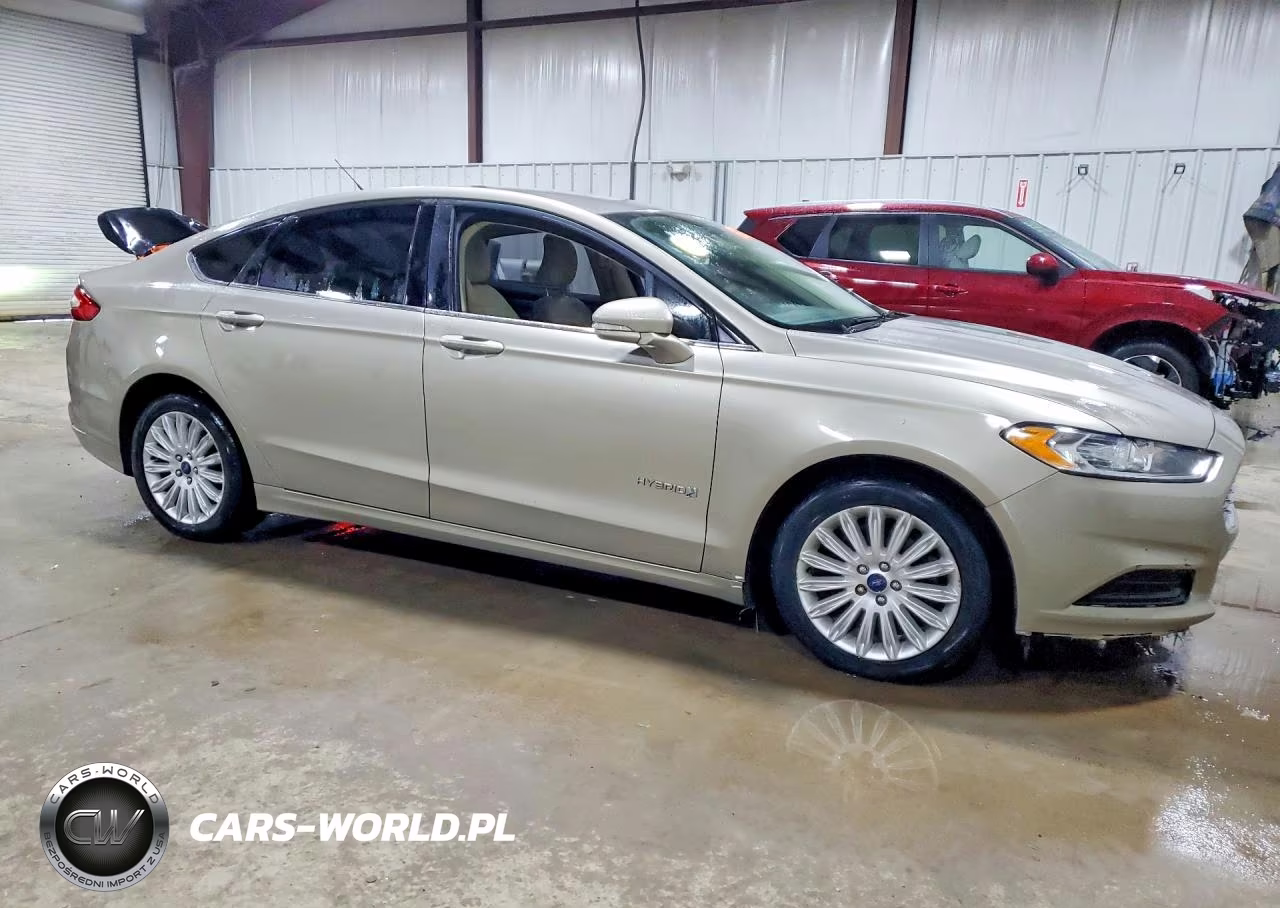 2015 Ford Fusion Se Hybrid VIN:3FA6P0LU3FR266356 - 4