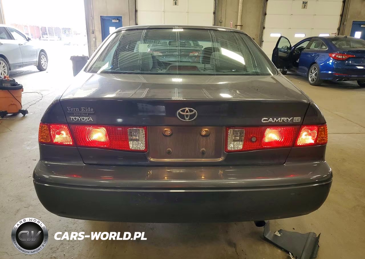 2001 Toyota Camry Le VIN:4T1BG22K21U863144 - 6