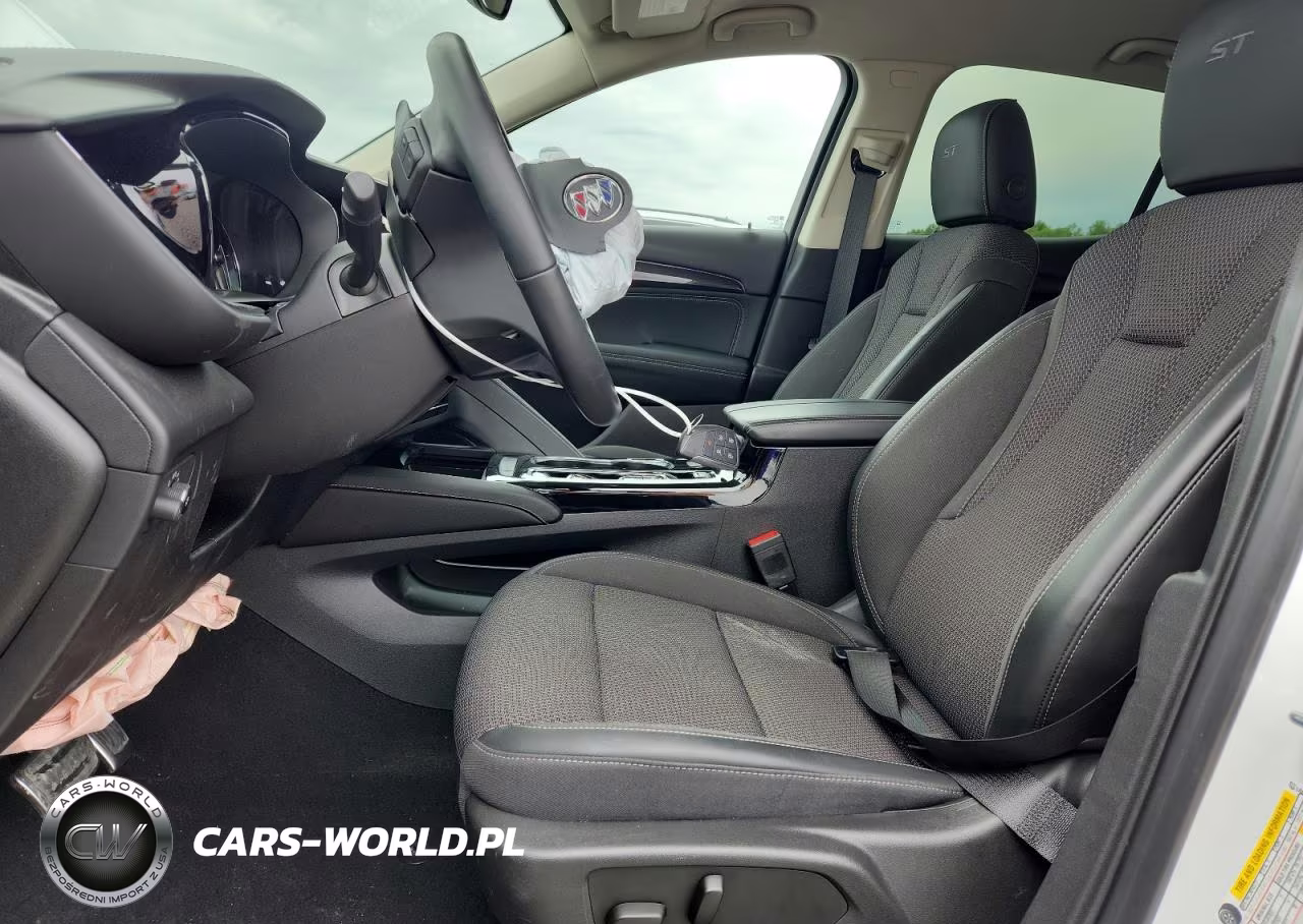 2023 Buick Envision Preferred VIN:LRBAZLR42PD024819 - 7