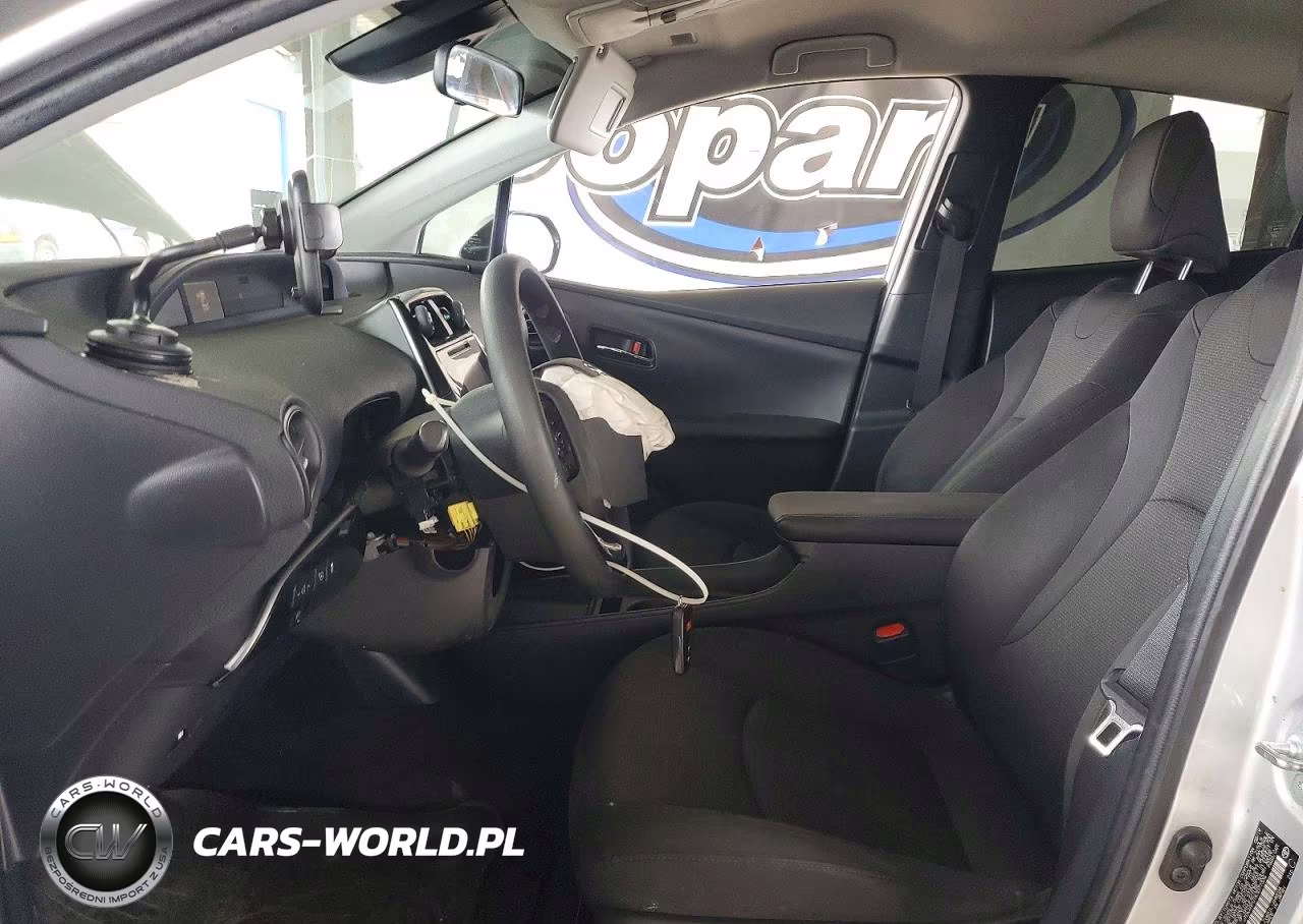 2019 Toyota Prius Le VIN:JTDKARFU1K3077336 - 7