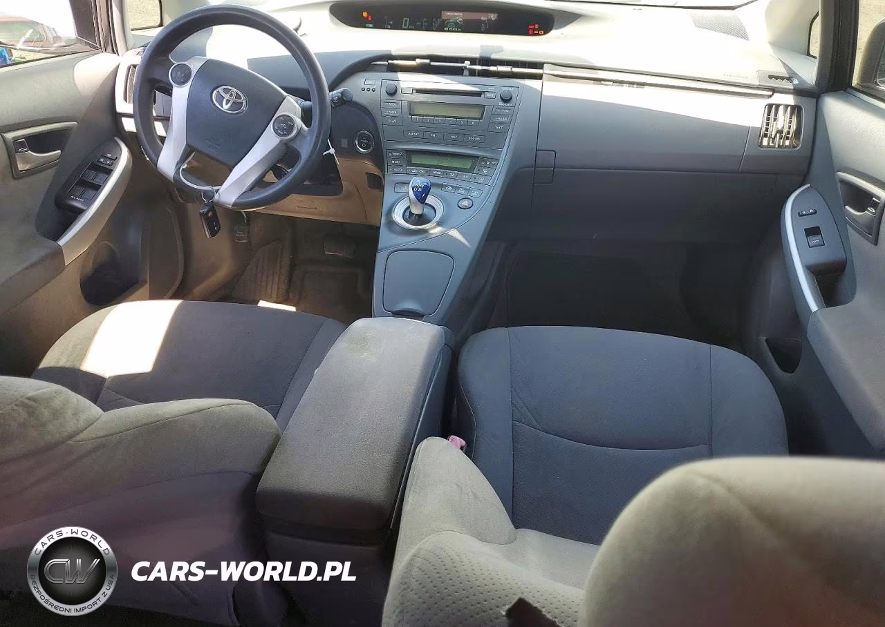 2011 Toyota Prius Two VIN:JTDKN3DU9B0249487 - 8