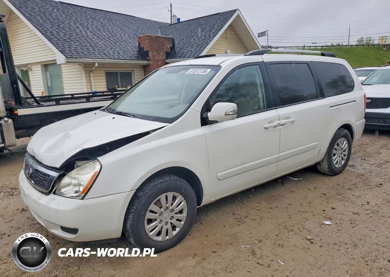 2012 Kia Sedona Lx