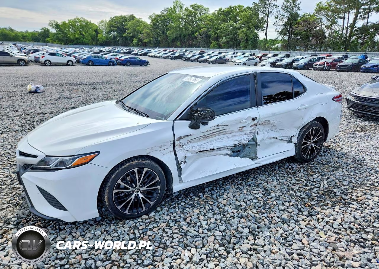 2020 Toyota Camry Se – zdjęcie 1 z 12