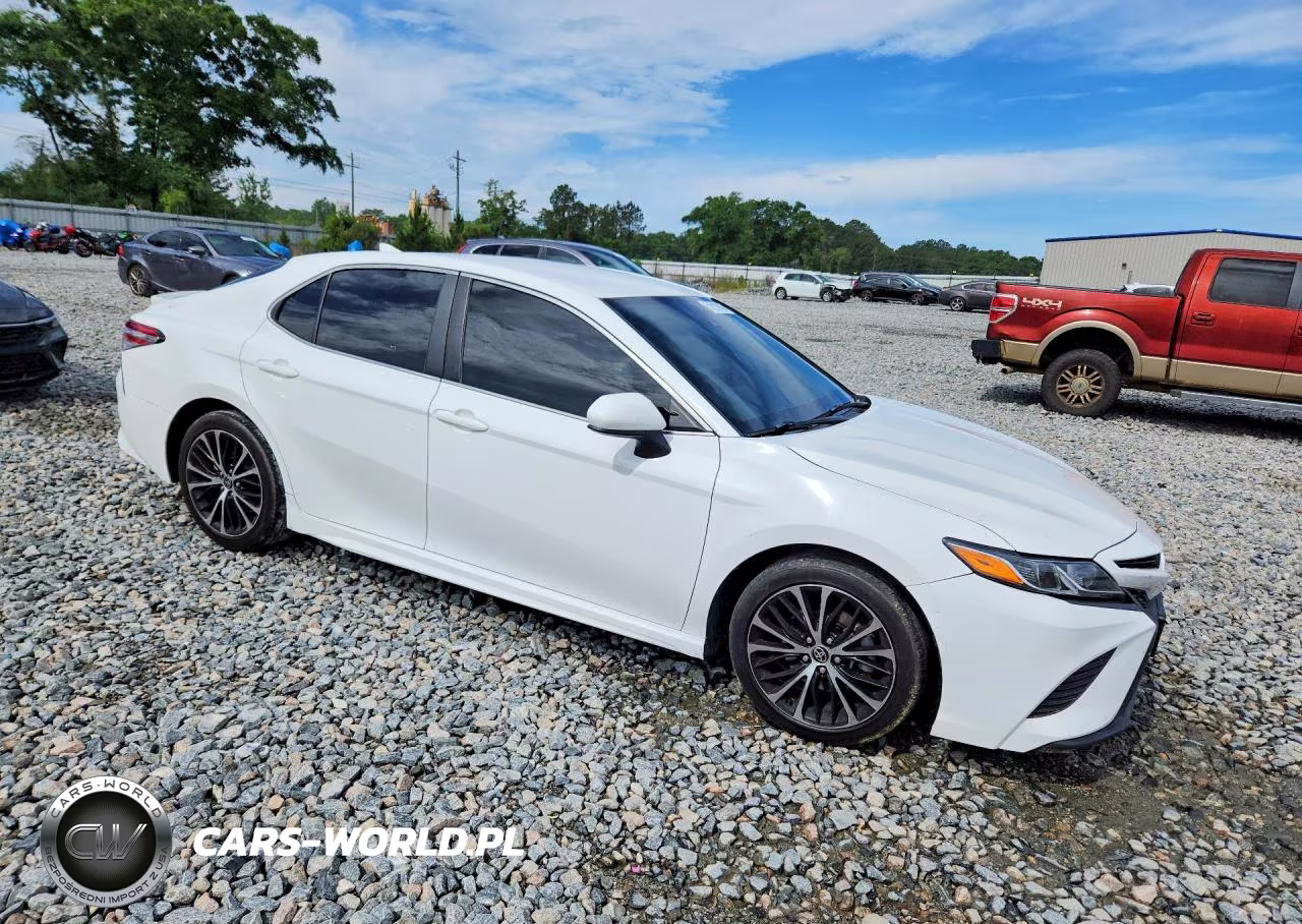 2020 Toyota Camry Se VIN:4T1G11AK3LU394524 - 4