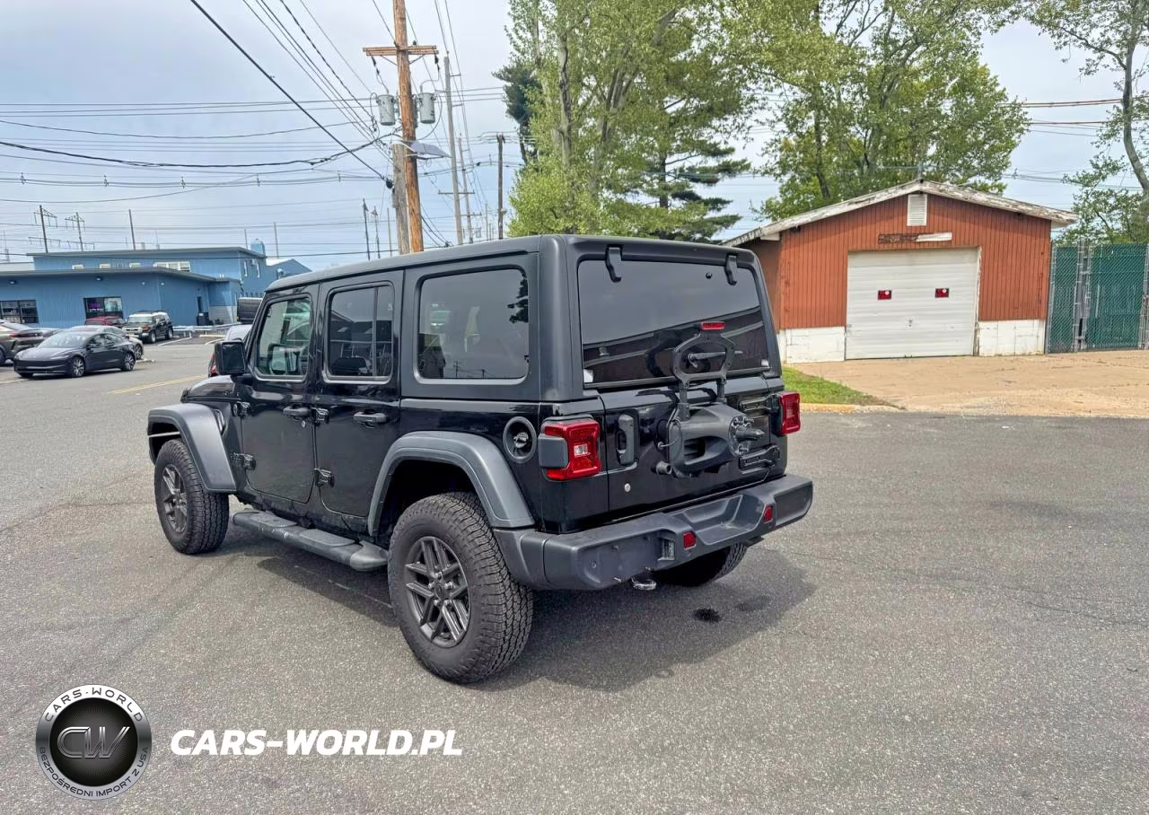 2025 Jeep Wrangler 4-Door Summit 4X4 VIN:1C4PJXDN5SW643261 - 3