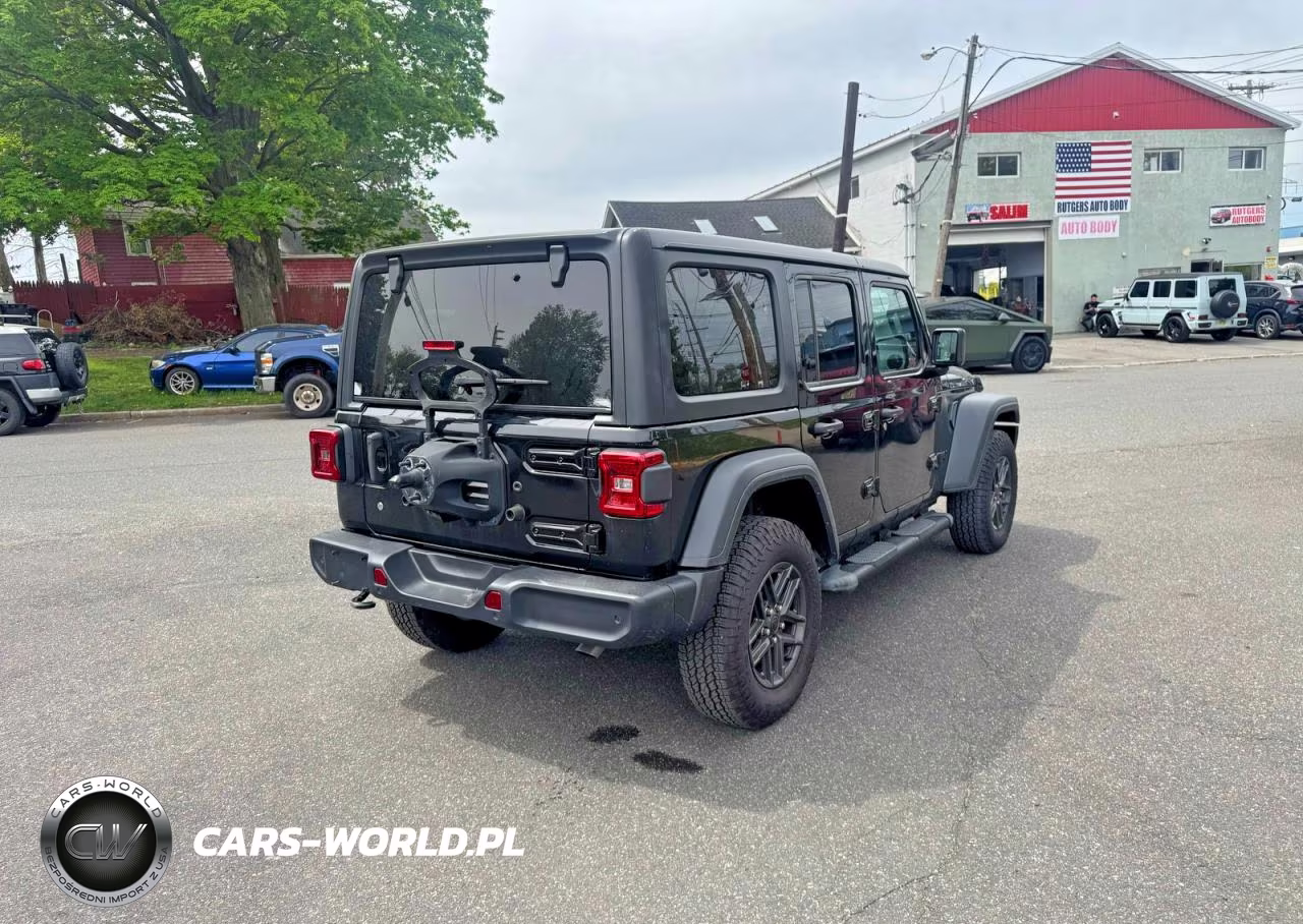 2025 Jeep Wrangler 4-Door Summit 4X4 VIN:1C4PJXDN5SW643261 - 4