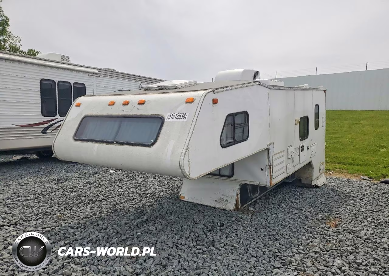 1999 Fleetwood Caribou Camper VIN:1EJ6M1109X2395672 - 2