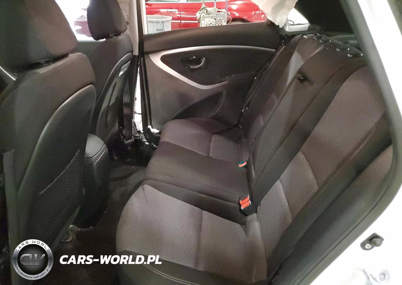2016 Hyundai Elantra VIN:KMHD35LH6GU331803 - 10
