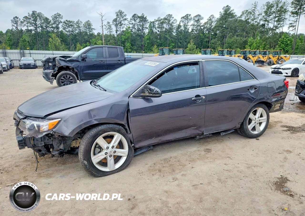 2012 Toyota Camry Se – zdjęcie 1 z 13