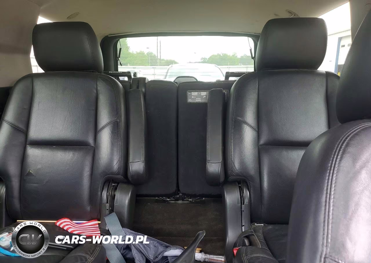 2011 Cadillac Escalade Premium VIN:1GYS3CEF0BR349764 - 10