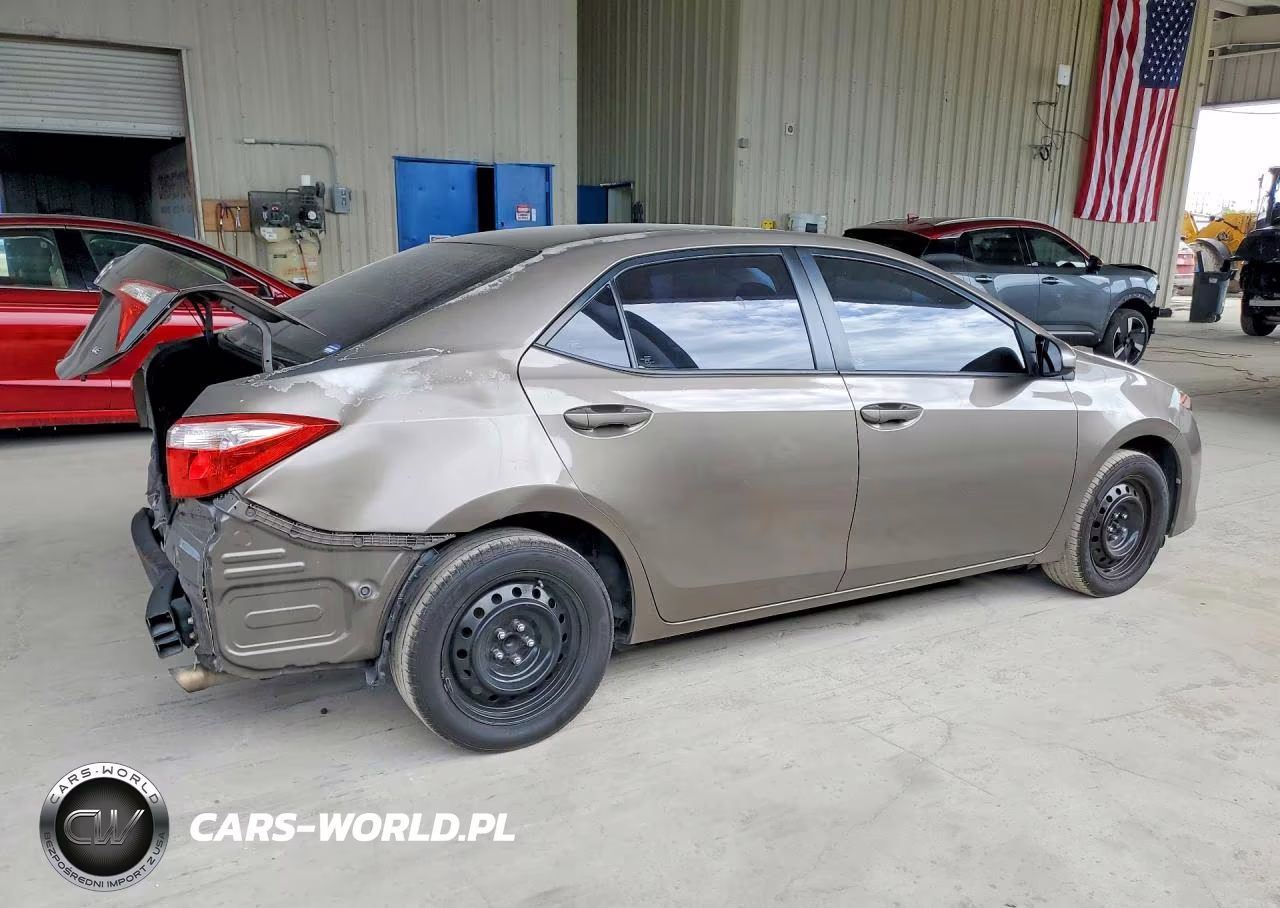 2017 Toyota Corolla Le VIN:5YFBURHE9HP598124 - 3