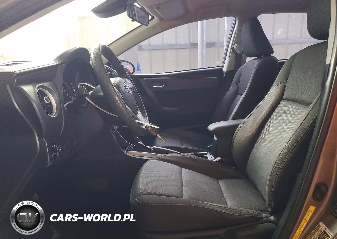 2017 Toyota Corolla Le VIN:5YFBURHE9HP598124 - 7