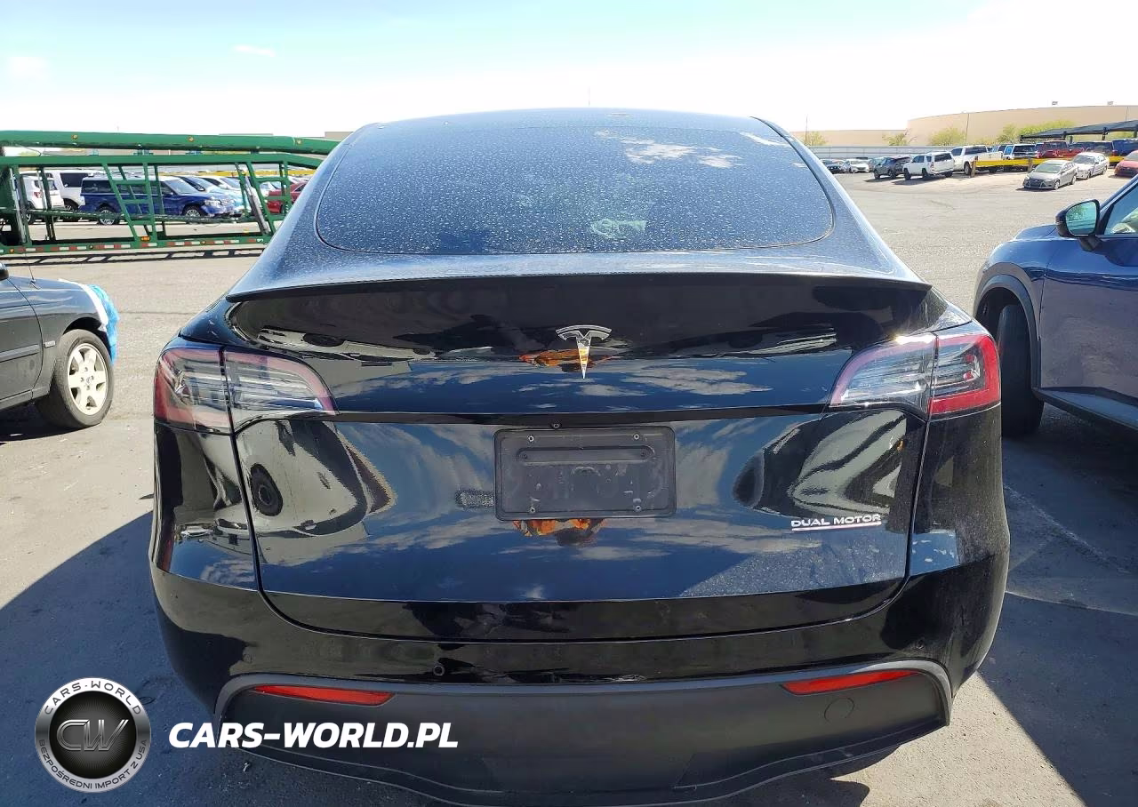 2020 Tesla Model Y VIN:5YJYGDEF7LF014096 - 6