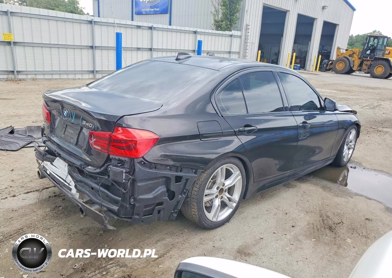 2018 BMW 340 Xi VIN:WBA8B7G57JNU95113 - 3