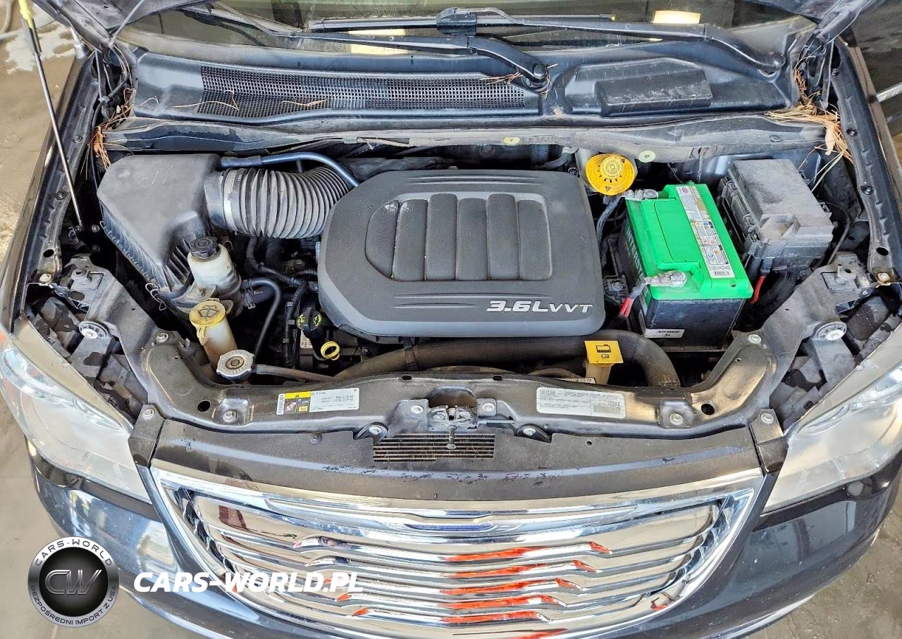2016 Chrysler Town & Country Touring VIN:2C4RC1BG8GR199913 - 12