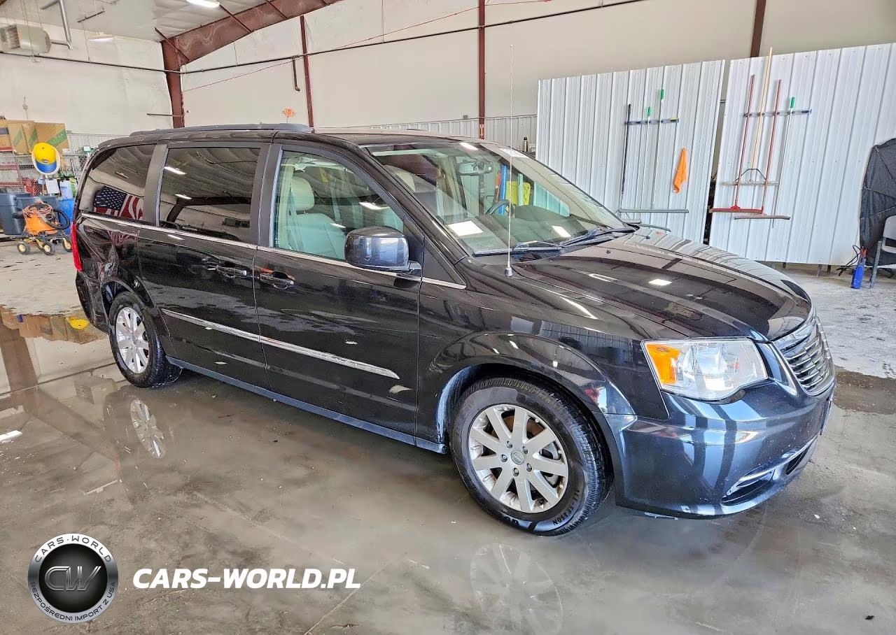 2016 Chrysler Town & Country Touring VIN:2C4RC1BG8GR199913 - 4