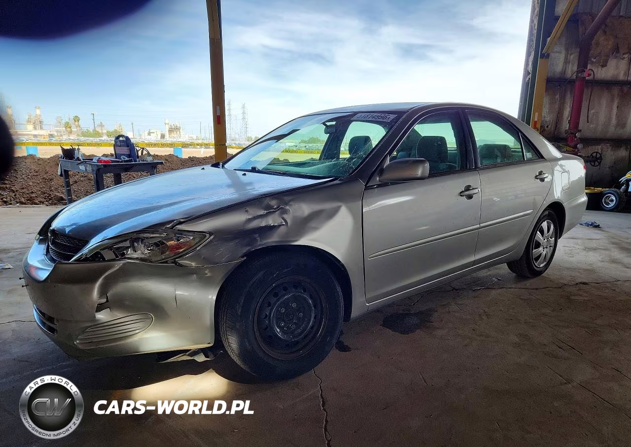 2004 Toyota Camry Le