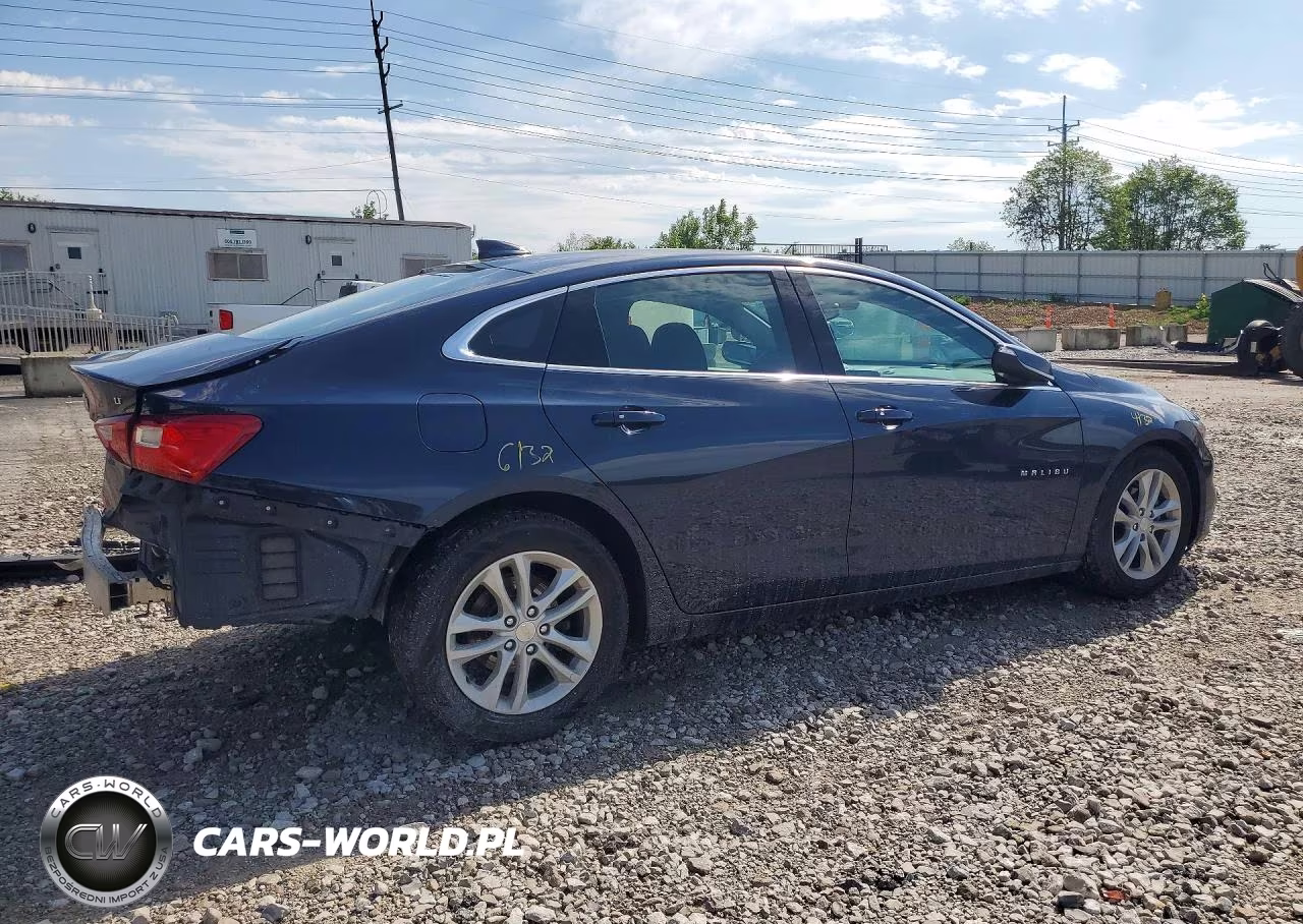 2017 Chevrolet Malibu Lt VIN:1G1ZE5ST7HF219830 - 3