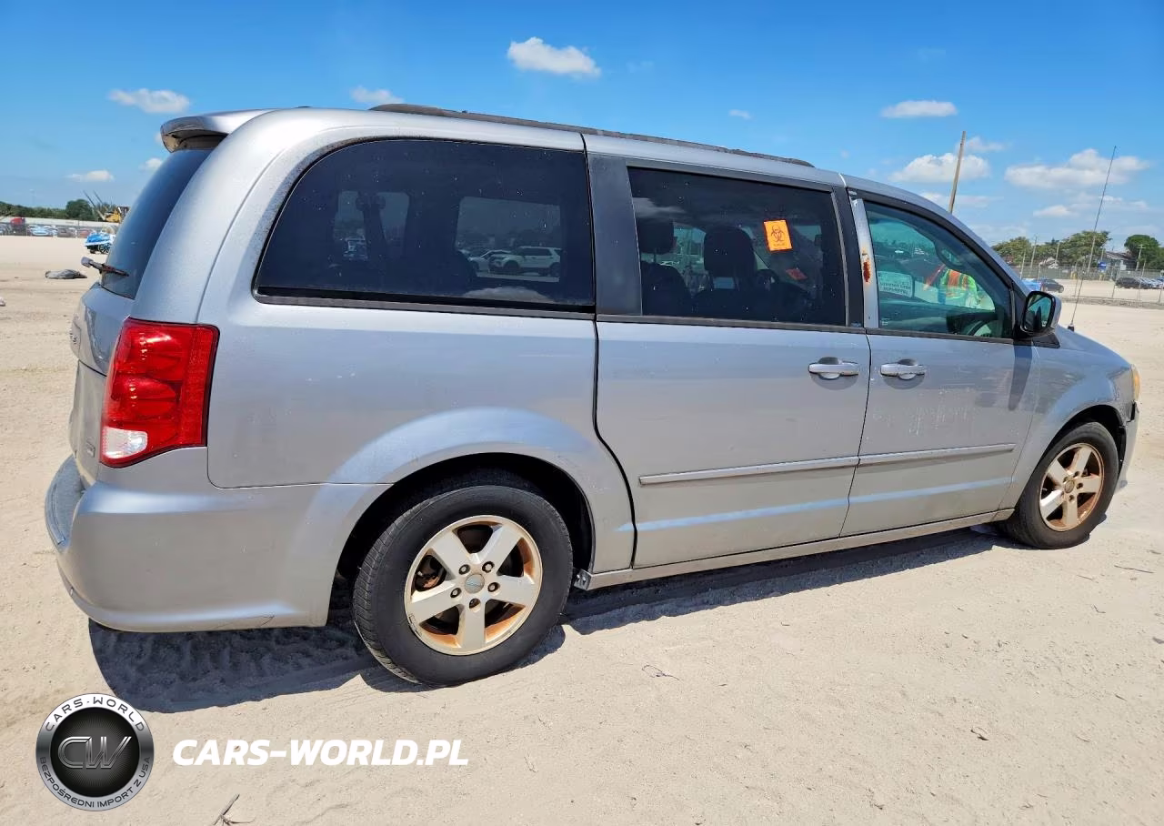 2013 Dodge Grand Caravan Sxt VIN:2C4RDGCG5DR669342 - 3