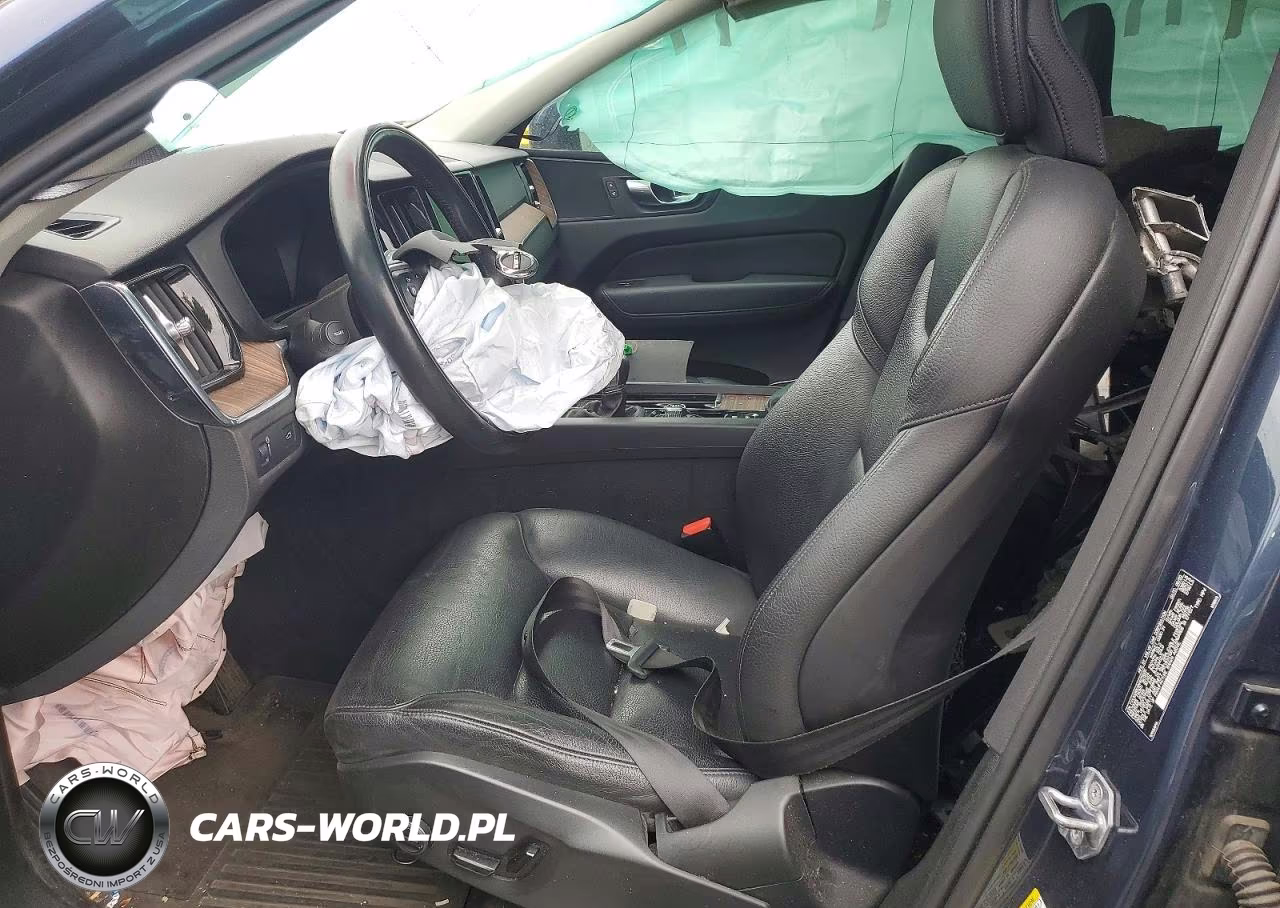 2021 Volvo Xc60 T5 Momentum VIN:YV4102RKXM1675825 - 7