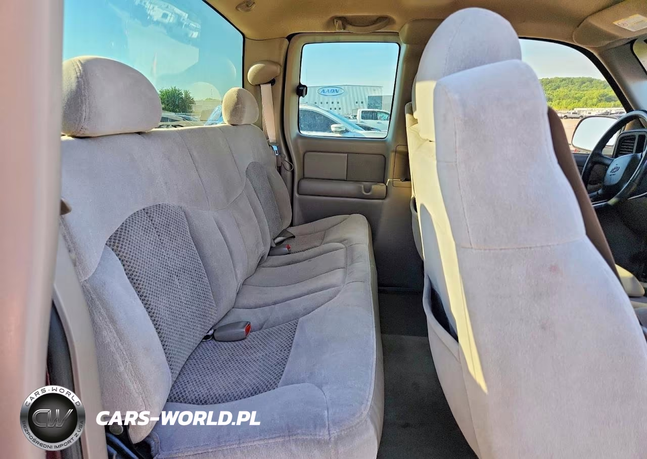2002 Chevrolet Silverado C1500 VIN:2GCEC19T921291959 - 10