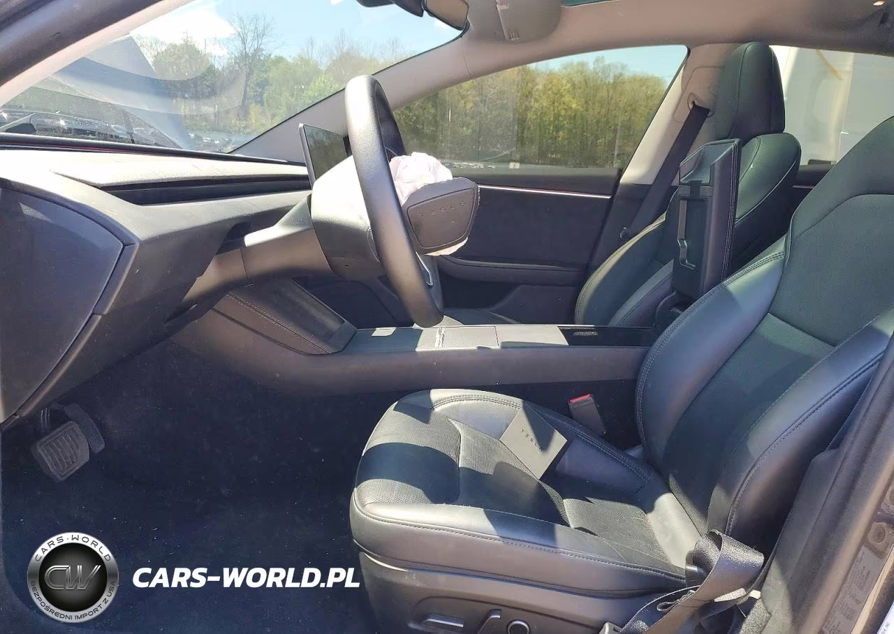 2025 Tesla Model 3 VIN:5YJ3E1EB6SF918659 - 7