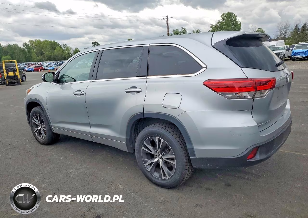 2017 Toyota Highlander Le VIN:5TDZARFH1HS026430 - 2