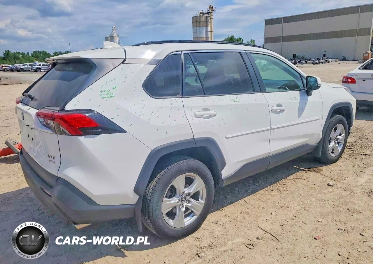 2019 Toyota Rav4 Xle VIN:2T3P1RFV4KW012718 - 3