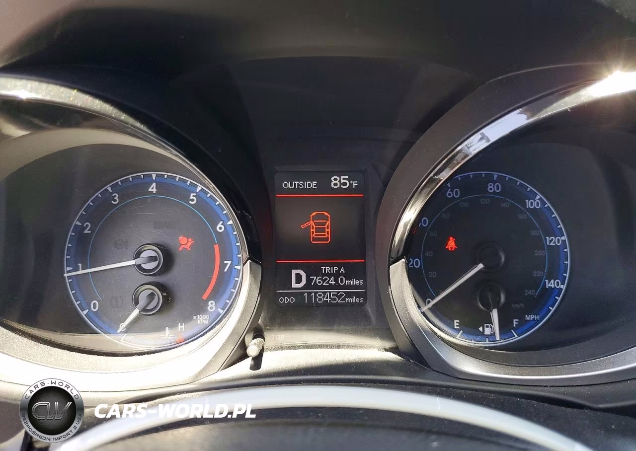 2014 Toyota Corolla S Plus VIN:5YFBURHE7EP104273 - 9