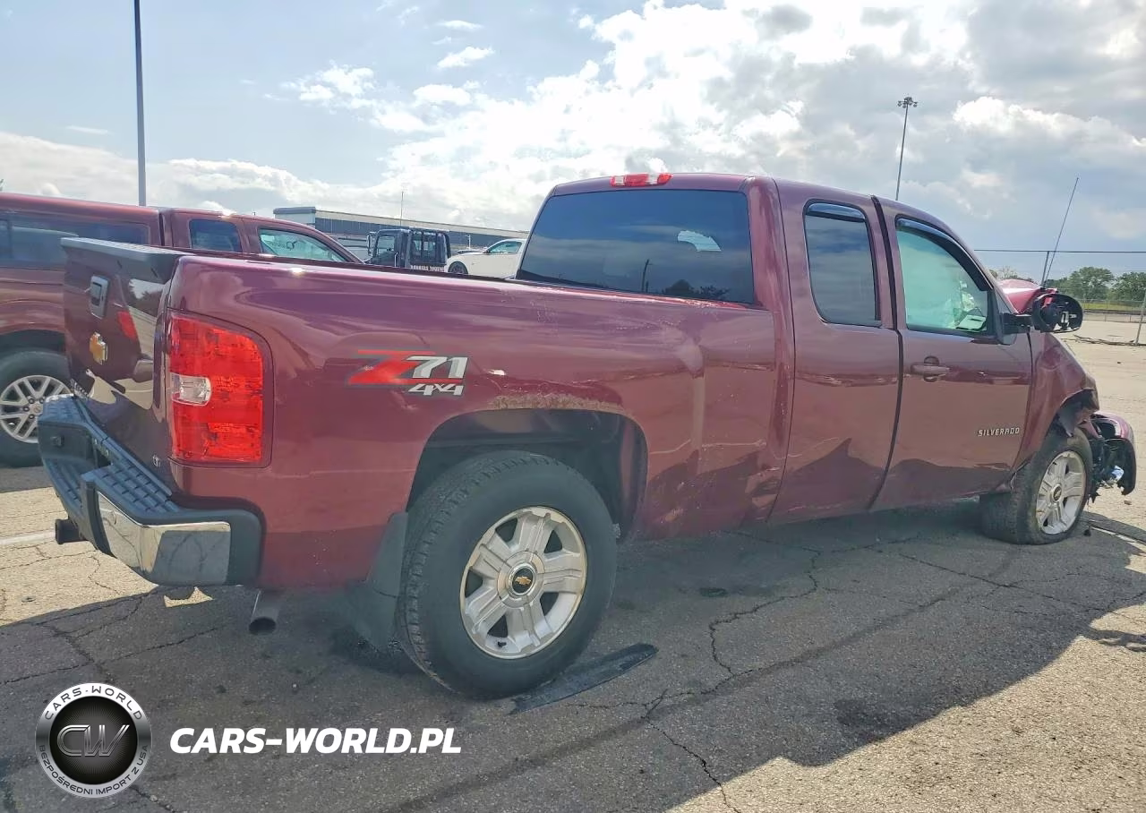 2013 Chevrolet Silverado K1500 Lt VIN:1GCRKSE70DZ117145 - 3