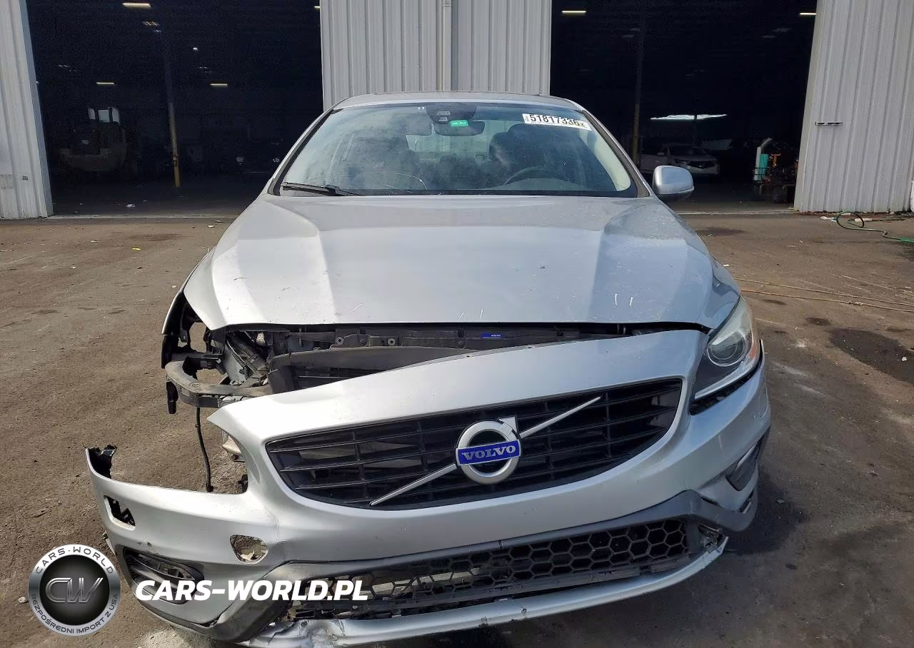 2017 Volvo S60 VIN:YV126MFL2H2421552 - 5