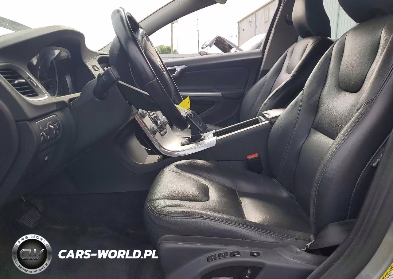 2017 Volvo S60 VIN:YV126MFL2H2421552 - 7