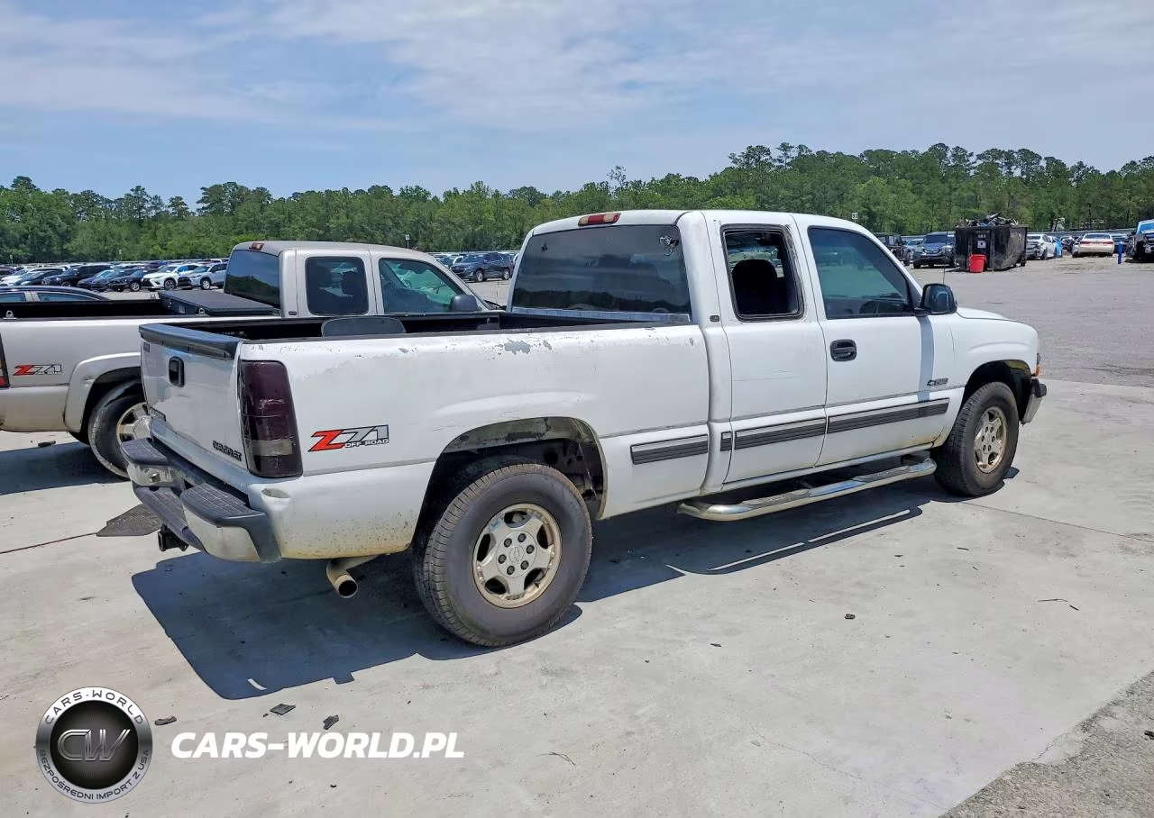 2001 Chevrolet Silverado K1500 VIN:2GCEK19T811135395 - 3